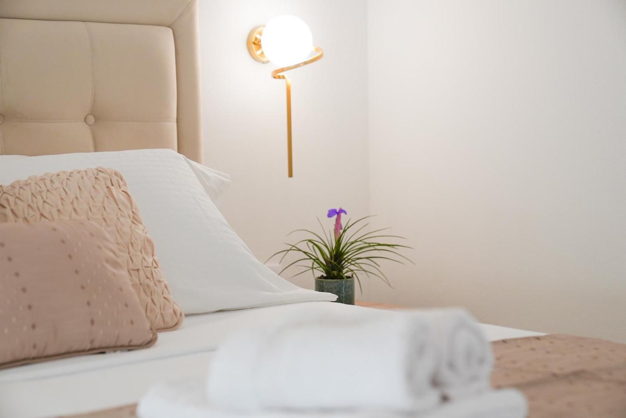 Mar Nero Apartments Bregvija Eksteriør billede