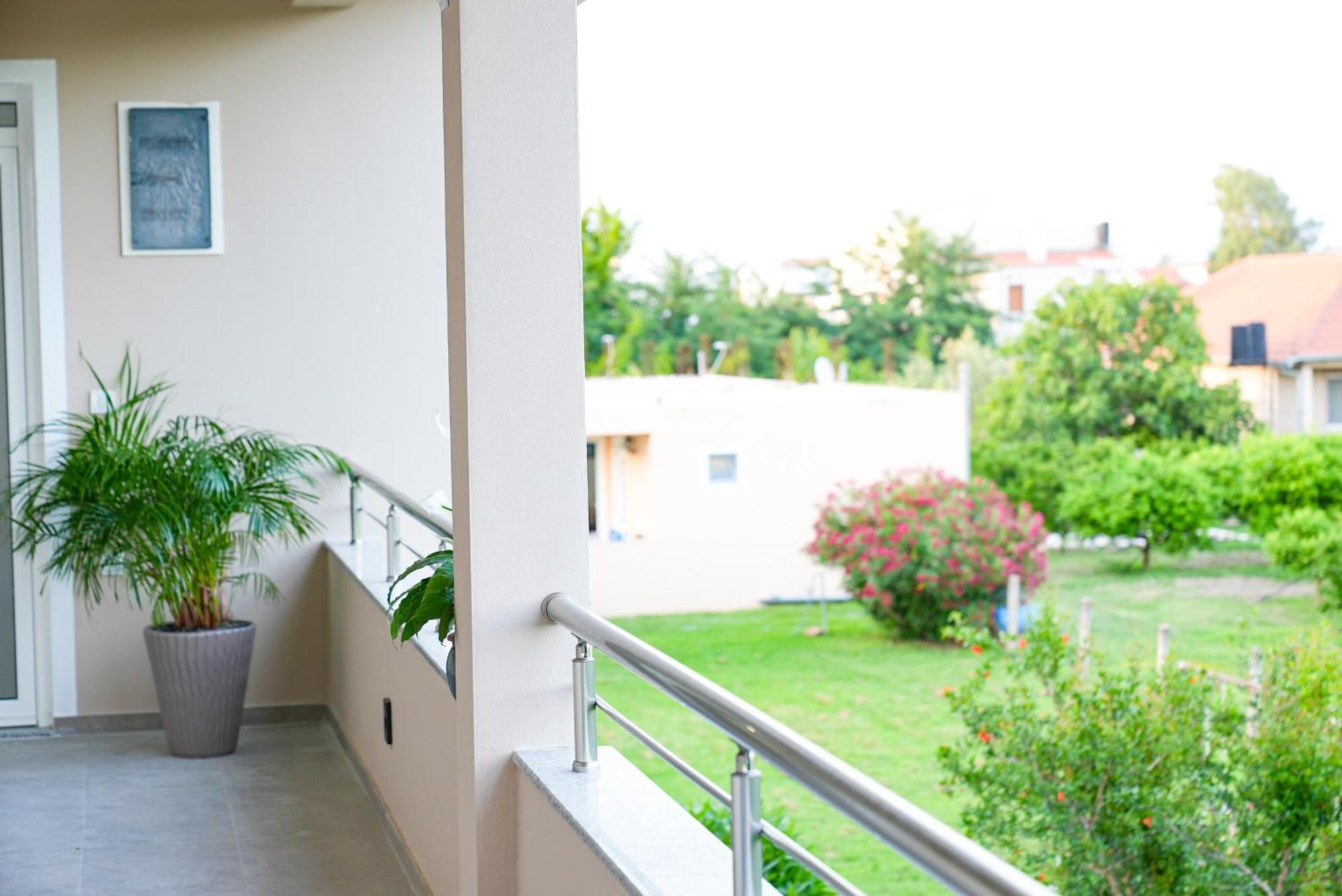Mar Nero Apartments Bregvija Eksteriør billede