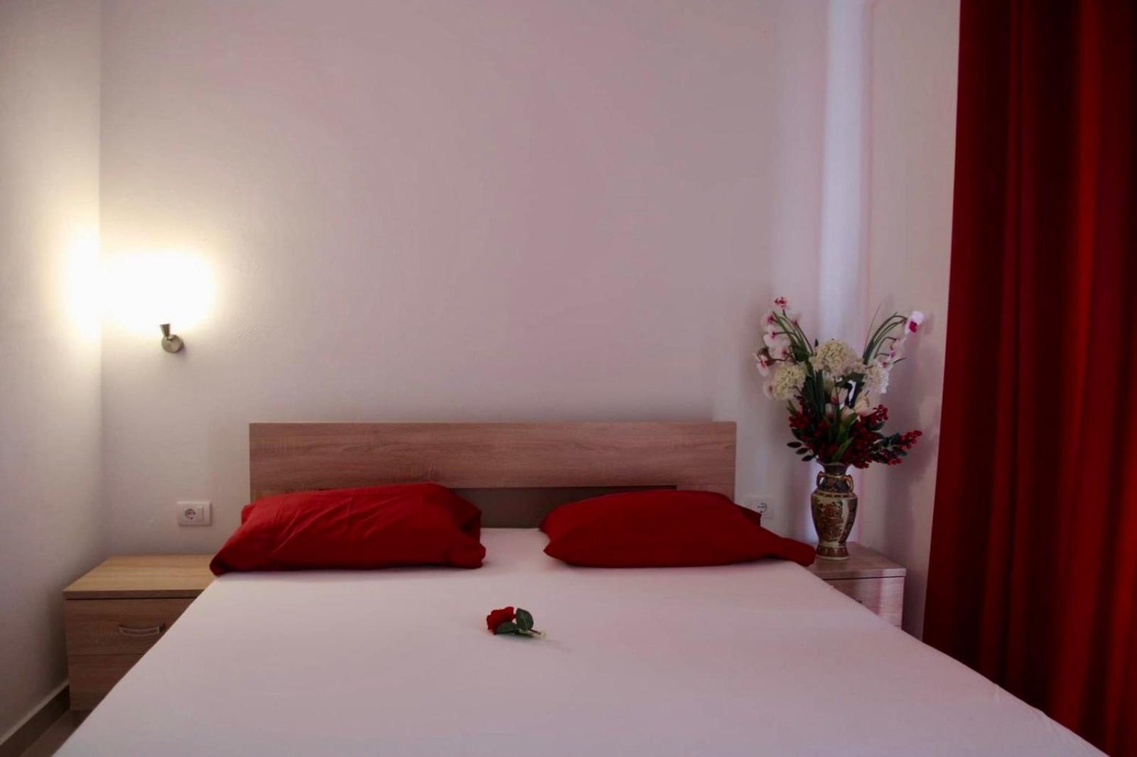 Mar Nero Apartments Bregvija Eksteriør billede
