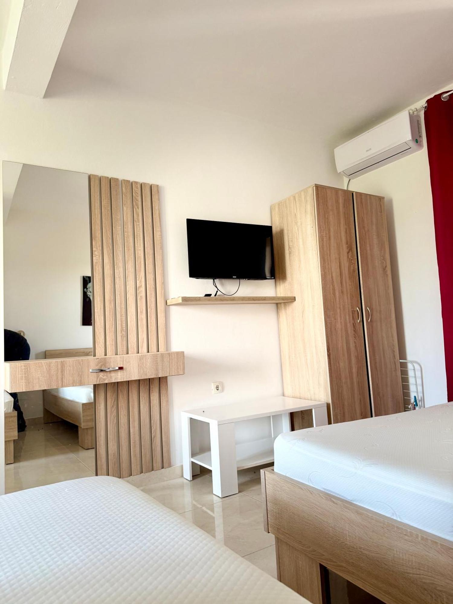Mar Nero Apartments Bregvija Eksteriør billede